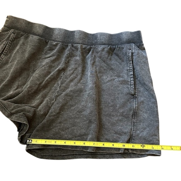 DanSkin High Waist Sweatpant Shorts Acid Wash Black Large - Picture 7 of 9